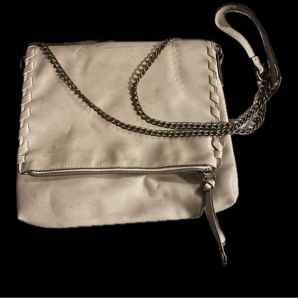 T-Shirt & Jeans White Crossbody Bag with Chain Strap